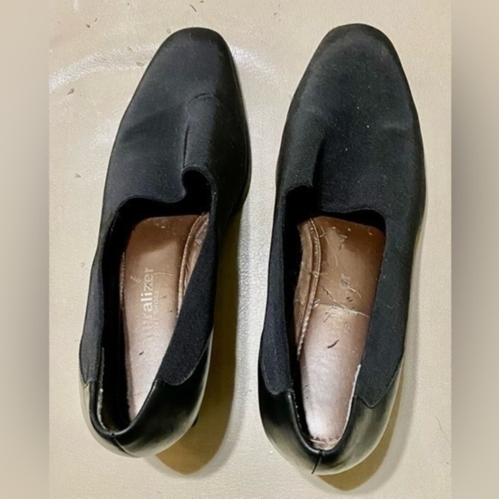 NATURALIZER PUMPS - PARMEL BLACK SIZE 5.5